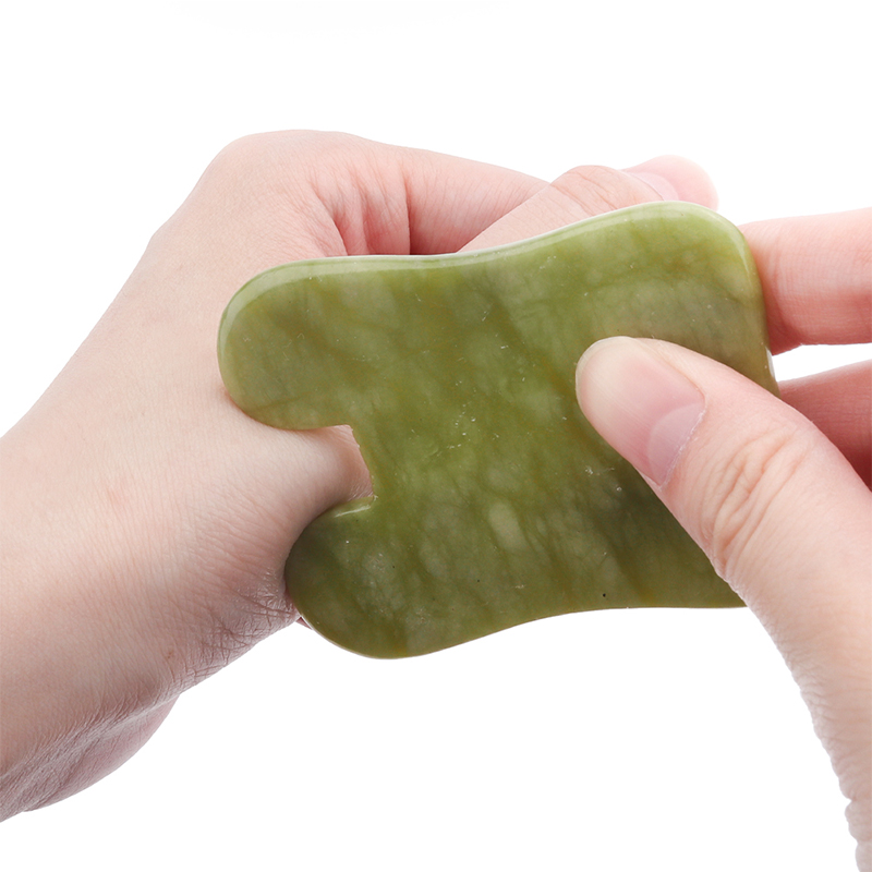 Natural Green Xiuyu Gua Sha Bo - مراجعة Jade Gua Sha Tool وسعره