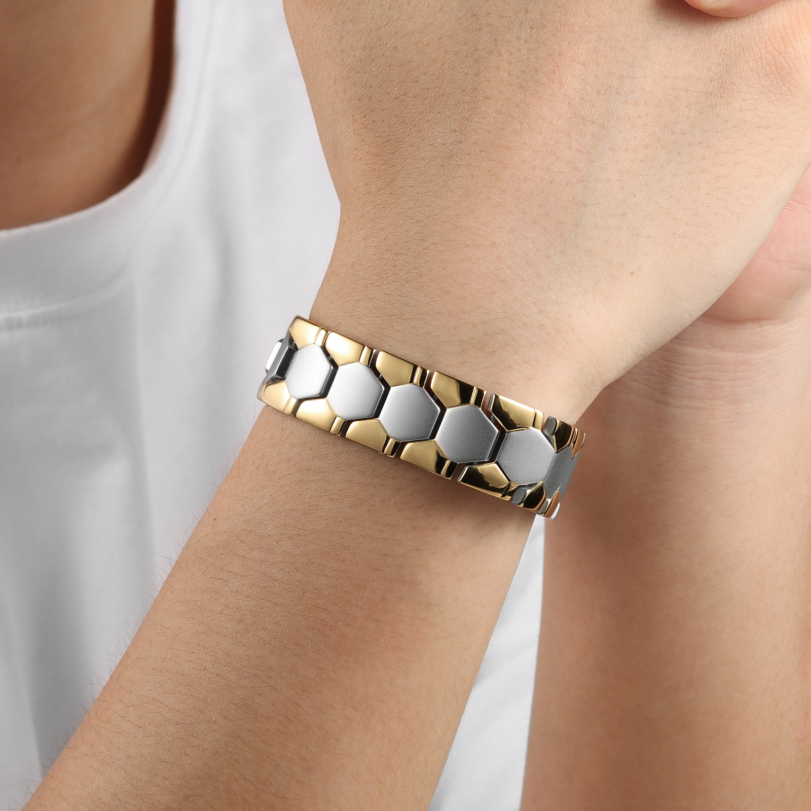 Fashionable Strength Magneitc  - مراجعة Health Wellness Bracelet وسعره